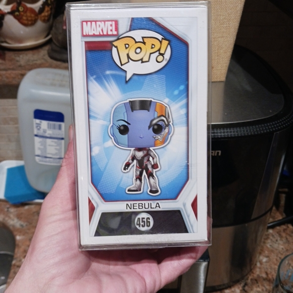 Funko POP! Marvel - Avengers Endgame - Nebula #456 with Soft Protector - Picture 2 of 6